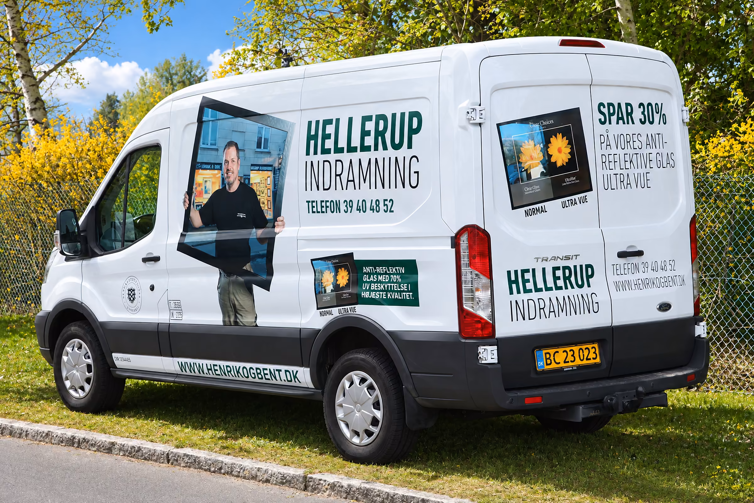 Bilreklame med billedprint på Hellerup Indramnings Ford Transit