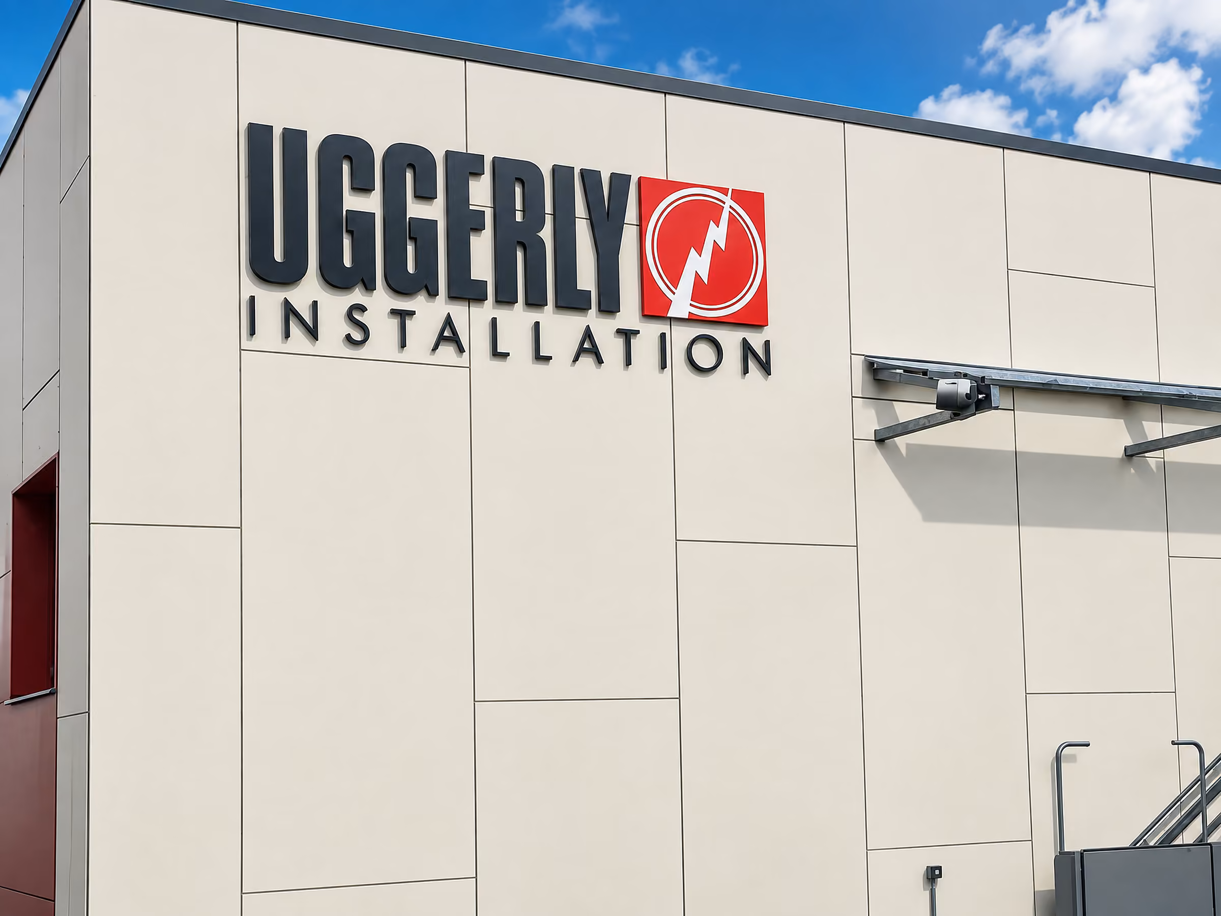 Facadeskilt med logo på Uggerly Installation